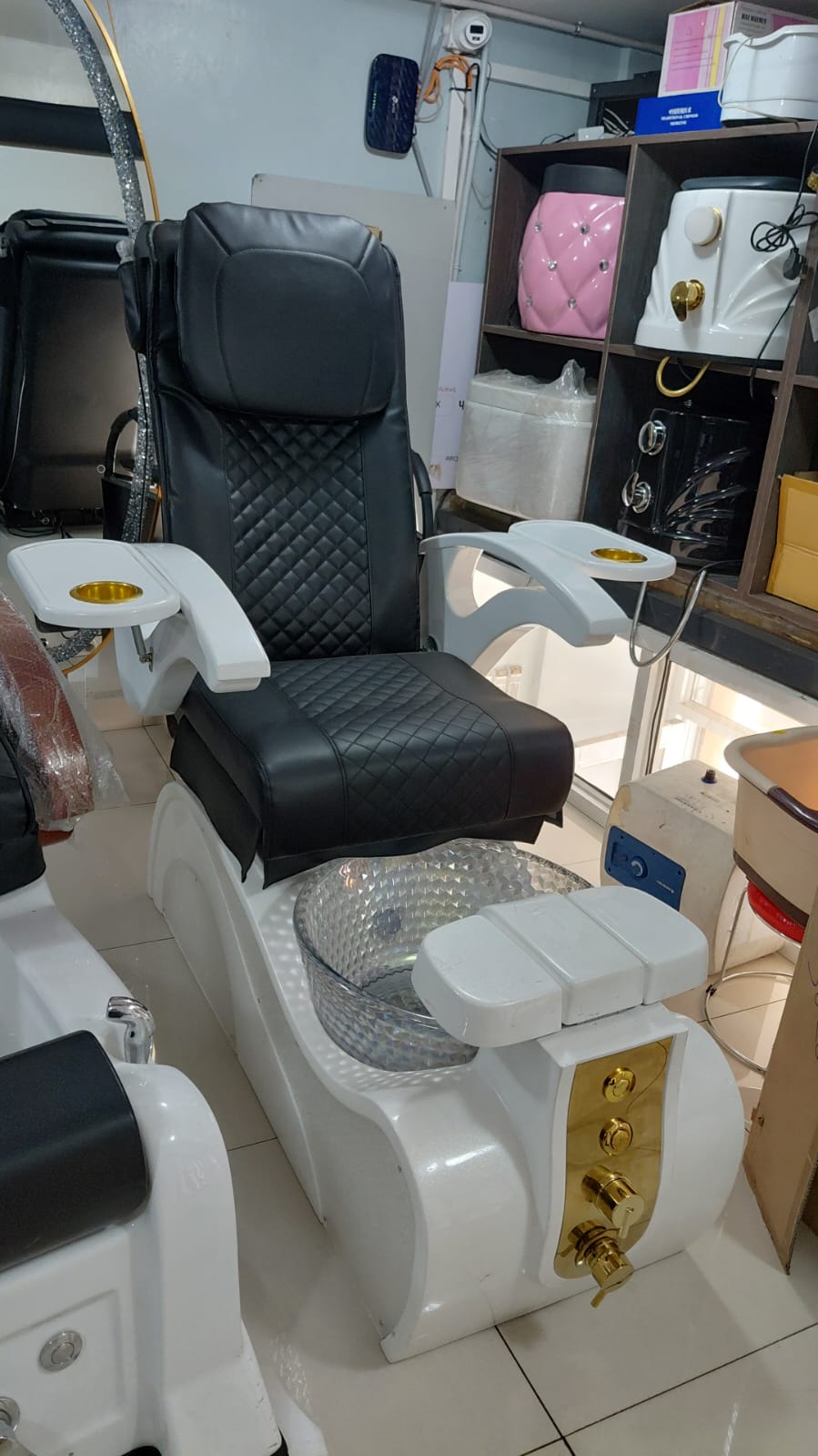 Luxury Pedicure Spa Chair with Acrylic Foot Basin – Black Quilted Leatherette - Professional Pedicure & Footspa Equipment at Tessla Equipment Store